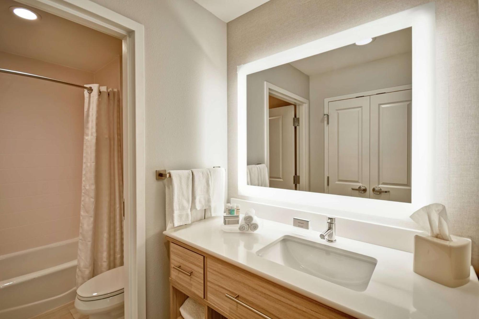 Homewood Suites By Hilton Greenville Downtown Zewnętrze zdjęcie