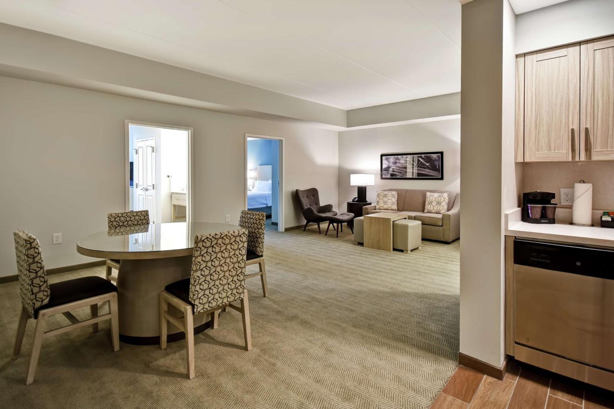 Homewood Suites By Hilton Greenville Downtown Zewnętrze zdjęcie